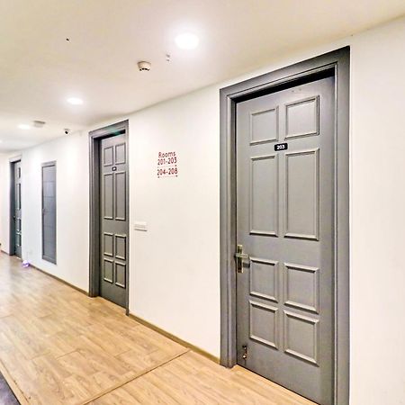 Oyo 联排别墅 75987 30区酒店 诺伊达 外观 照片