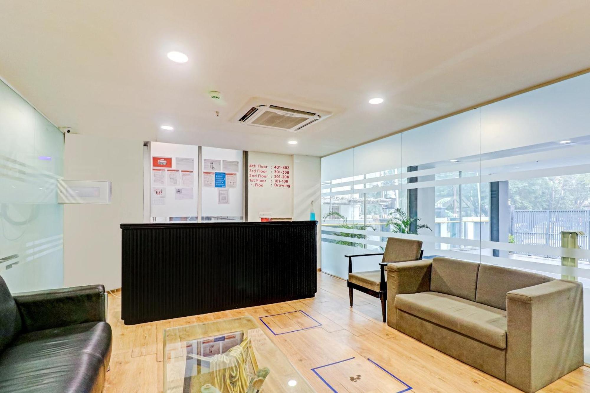 Oyo 联排别墅 75987 30区酒店 诺伊达 外观 照片